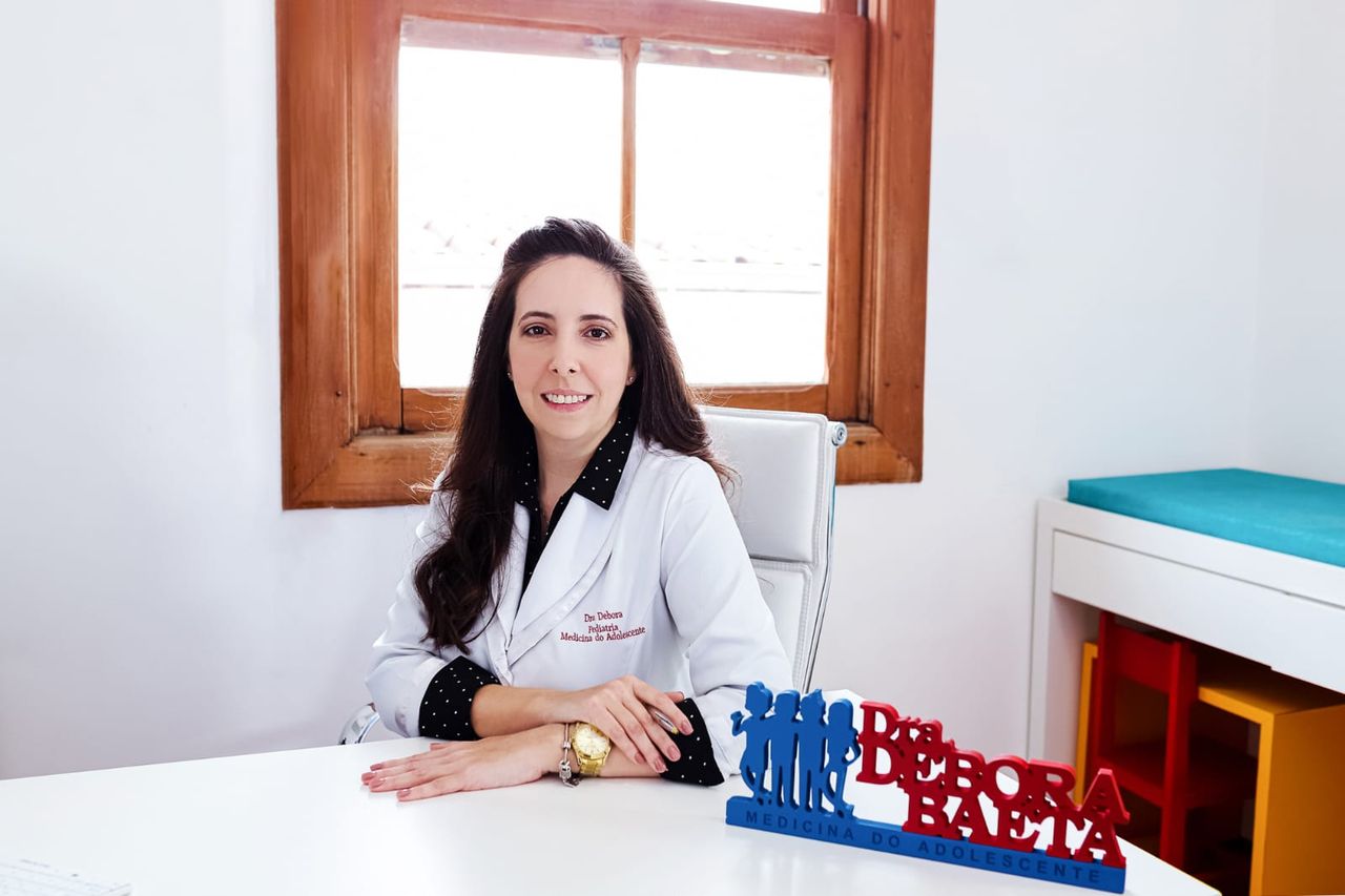 Debora Fernandes Ferreira Baeta Neves .-0