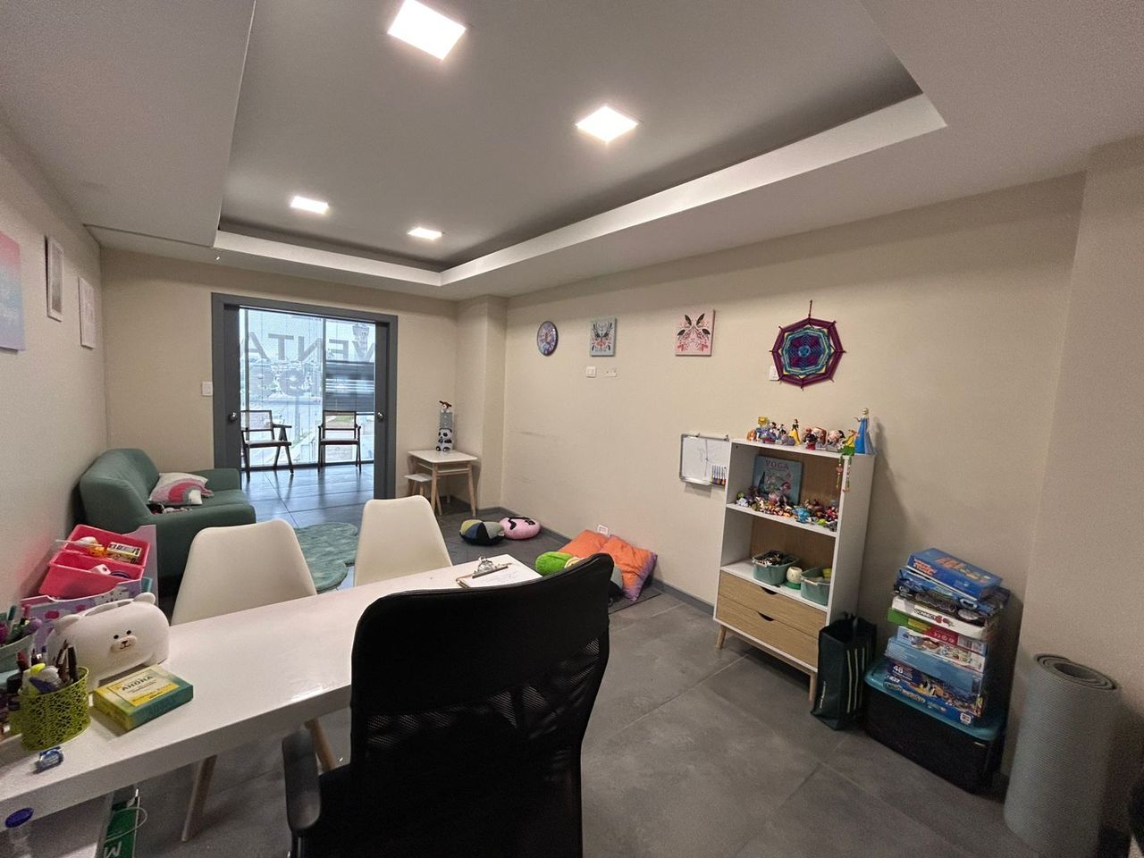 Valeria Estefania Colmann Barrera-18