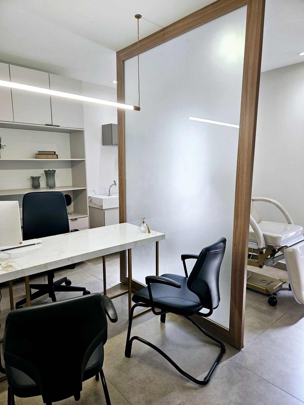 Joanne Elizabeth Ferraz Da Costa-1