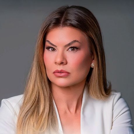 Kennya Luiza Padovani Pires-1