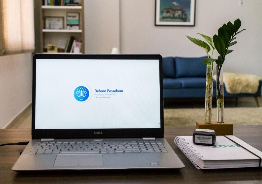 Débora Regina Possobom-0