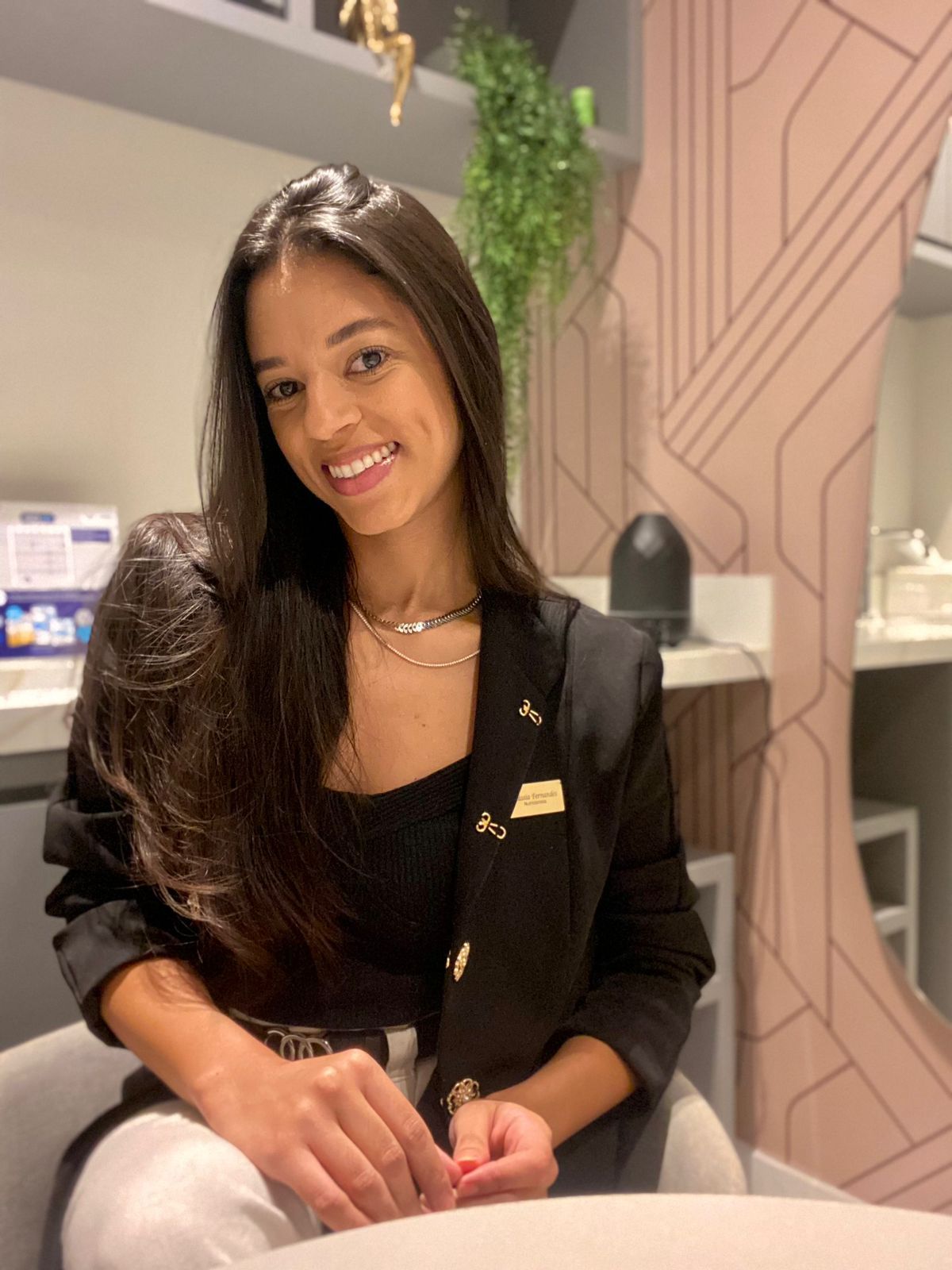 Thássia  Fernandes Santana De Macena-4