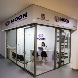 MOON Ópticas Profesionales