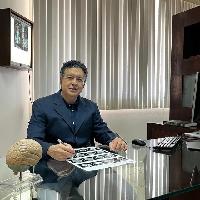 CLÍNICA NEUROLOGICA DR MARCOS ANTONIO DE OLIVEIRAPassos - 